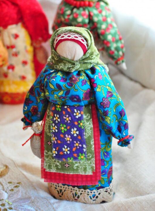 DIY doll as an amulet for happiness photo 3