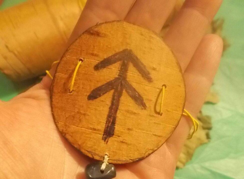 DIY amulet for happiness
